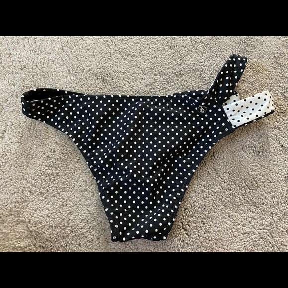 Bikini Set - Picture 5 of 7